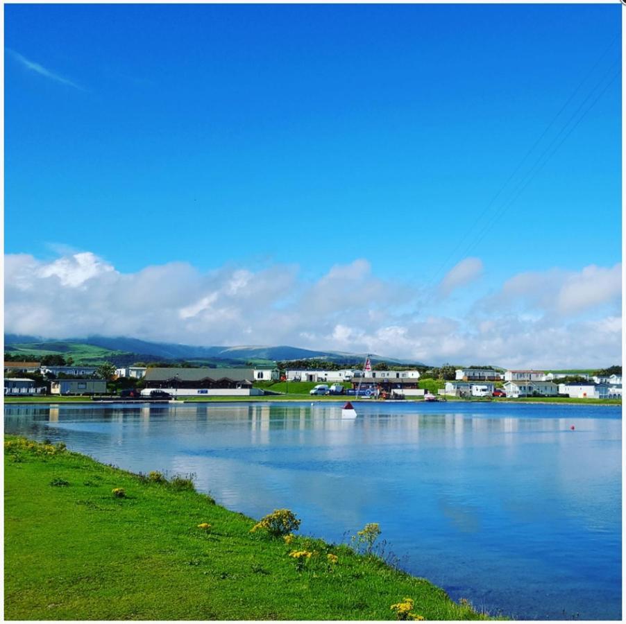 מילום Driftwood Cottage Port Haverigg Marina Village מראה חיצוני תמונה