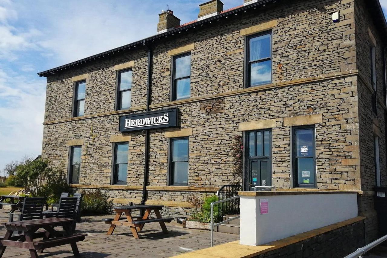 מילום Driftwood Cottage Port Haverigg Marina Village מראה חיצוני תמונה