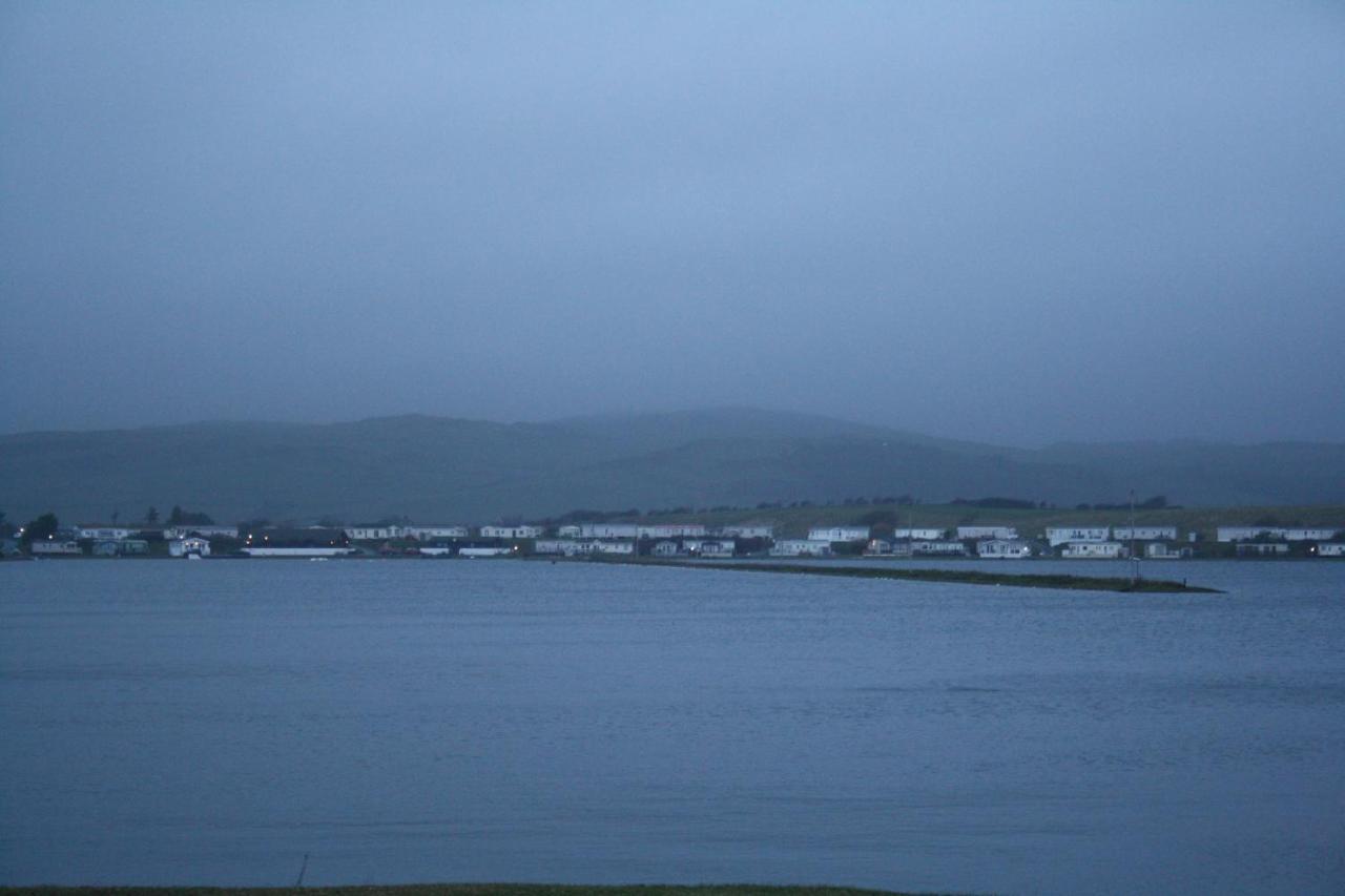 מילום Driftwood Cottage Port Haverigg Marina Village מראה חיצוני תמונה